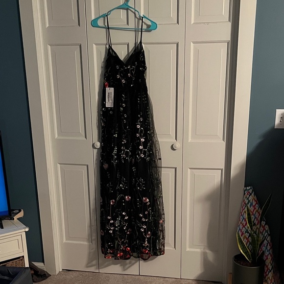 JJs House Black Floral Maxi Dress - NEW with tags! - Picture 6 of 6